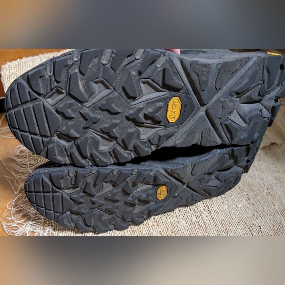 HOKA ONE ONE Men's Anacapa Mid Gore-Tex - Black / Black size 10.5 - Picture 12 of 13
